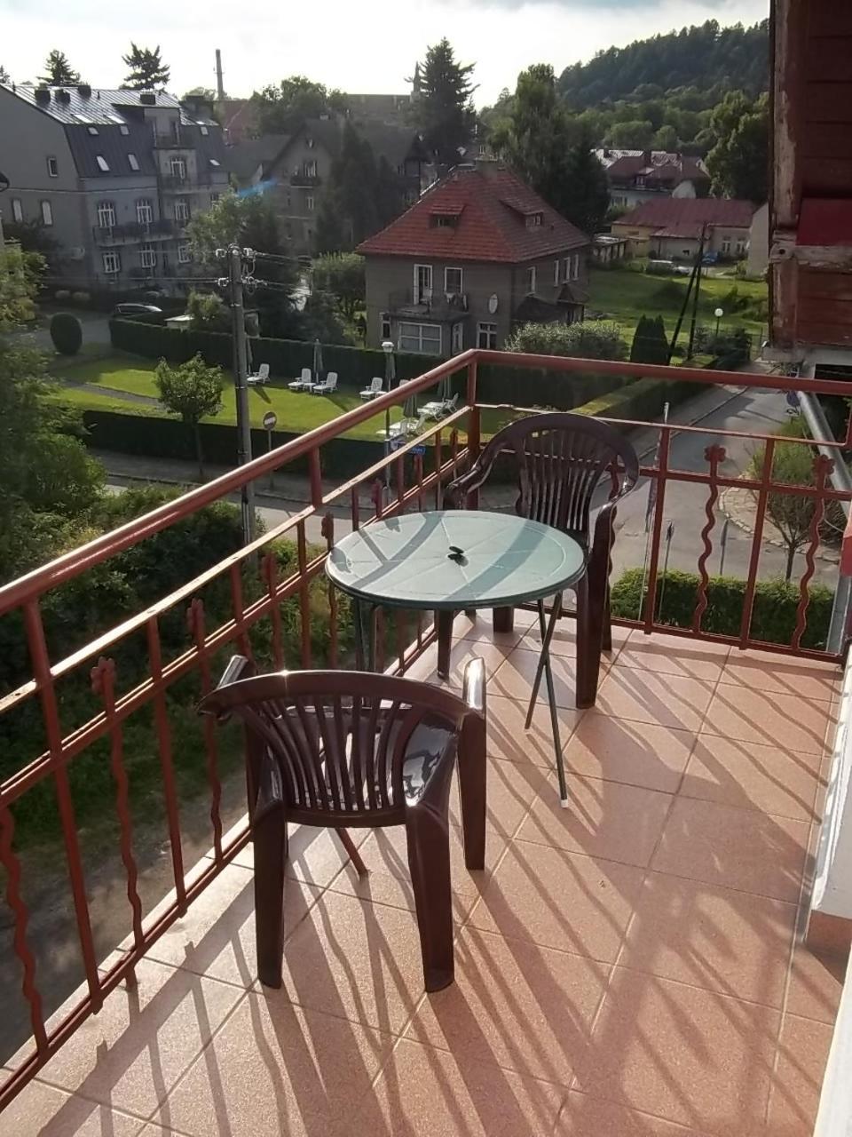 Bed and Breakfast Osrodek Wypoczynkowy Buenos Aires Kudowa-Zdrój Exteriér fotografie